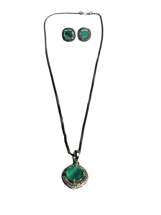 Ratna Chain & Pendant - Buy 1 Get 1 Free