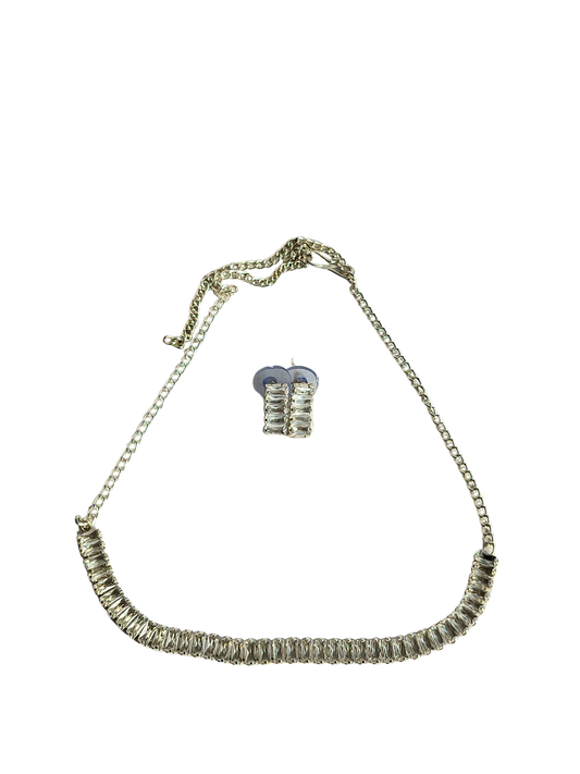 Regelia Necklace Set